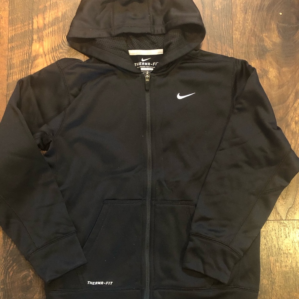 Nike Therma fit Hoodie medium